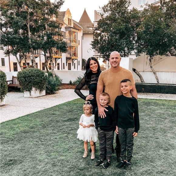 Meet your Posher, Brittany - Picture 2 of 2